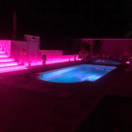  Vacation With Pool In Seusslitzer Grundool *