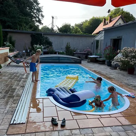  Vacation With Pool In Seusslitzer Grundool *